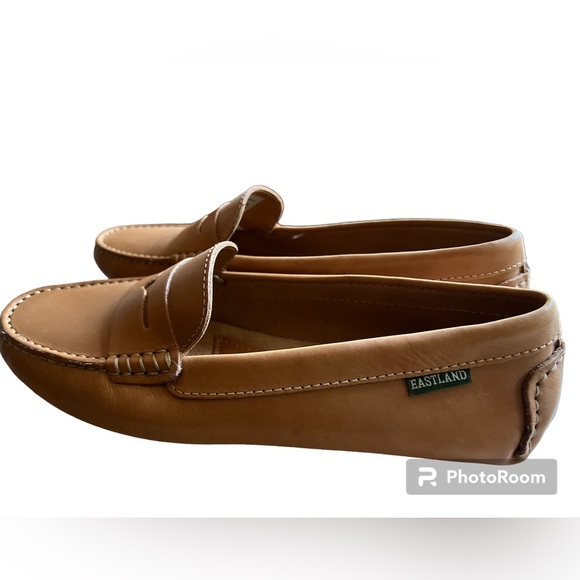 EASTLAND PATRICIA MOCCASIN WOMEN SIZE 9 made in BRAZIL NWB COGNAC COLOR - Picture 3 of 9